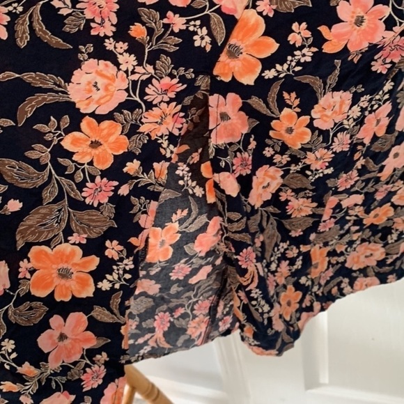 Old Navy dress size S floral puffy sleeves navy orange smoked back tie front - Picture 7 of 8